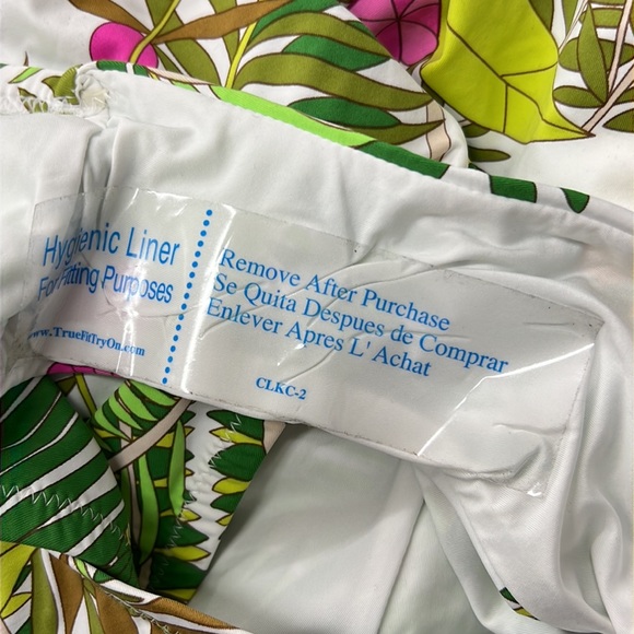 🌴🍍🌸$154 TRINA TURK Green Tropical Print Off Shoulder Ruffle Swimsuit Size 8 - Picture 8 of 11